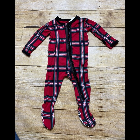 Kickee Pants Other - NWT Kickee pants plaid with ruffles